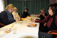 Killan naisosaston tapaaminen.