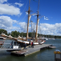 2 laiva joka onturvallinen vaikka myrskyssä